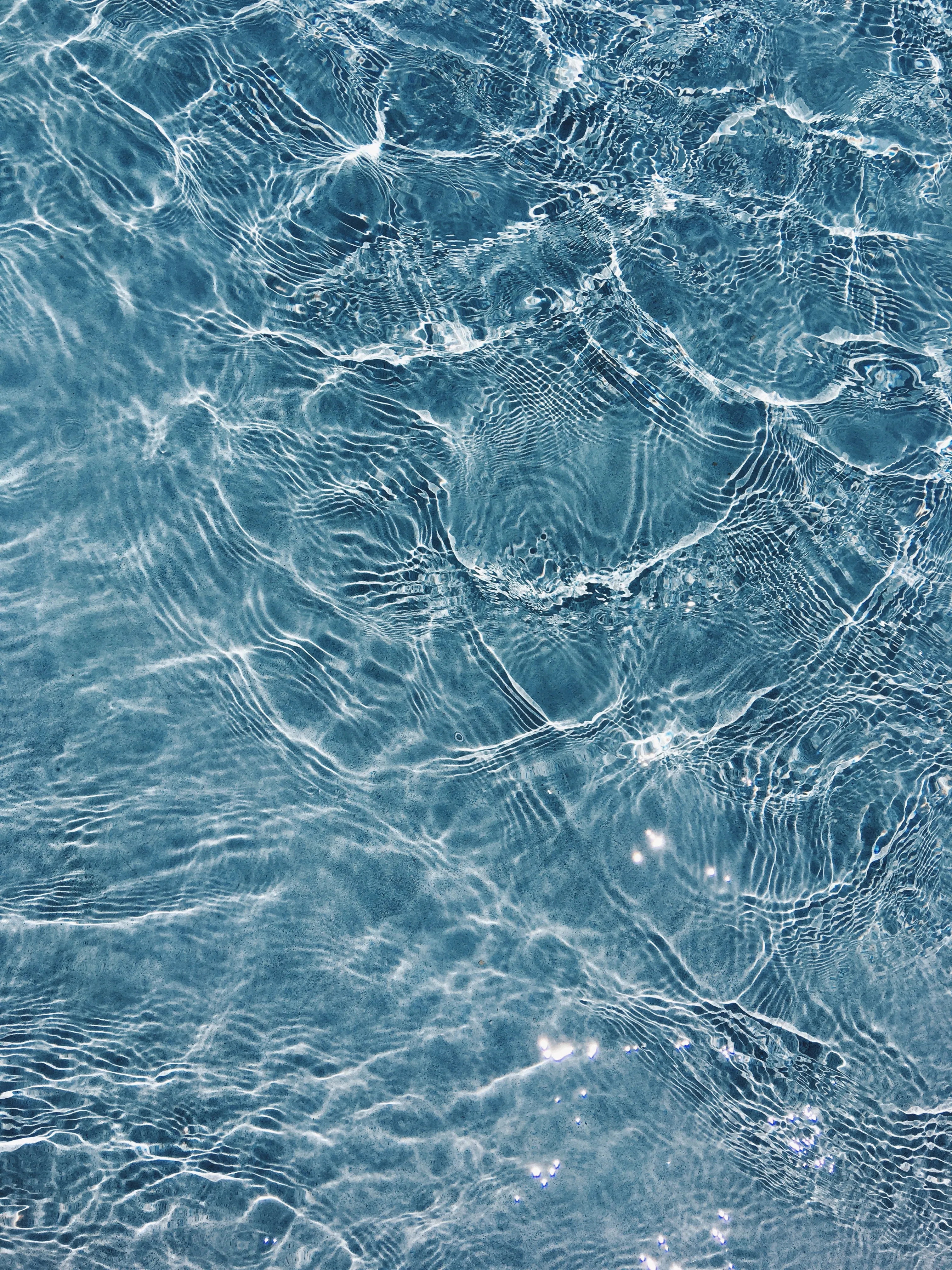 Imagen de agua cristalina.
